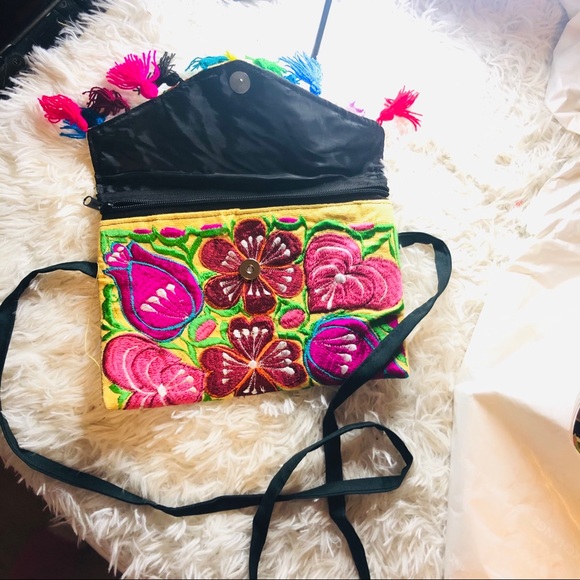 Mexican Cross Body Embroidered Floral Purse Bag - Picture 7 of 8